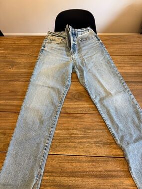 Good American Light Blue Straight Jeans